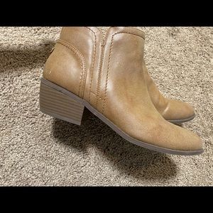 Women’s By Guess Booties Tan size 9.5 never worn!